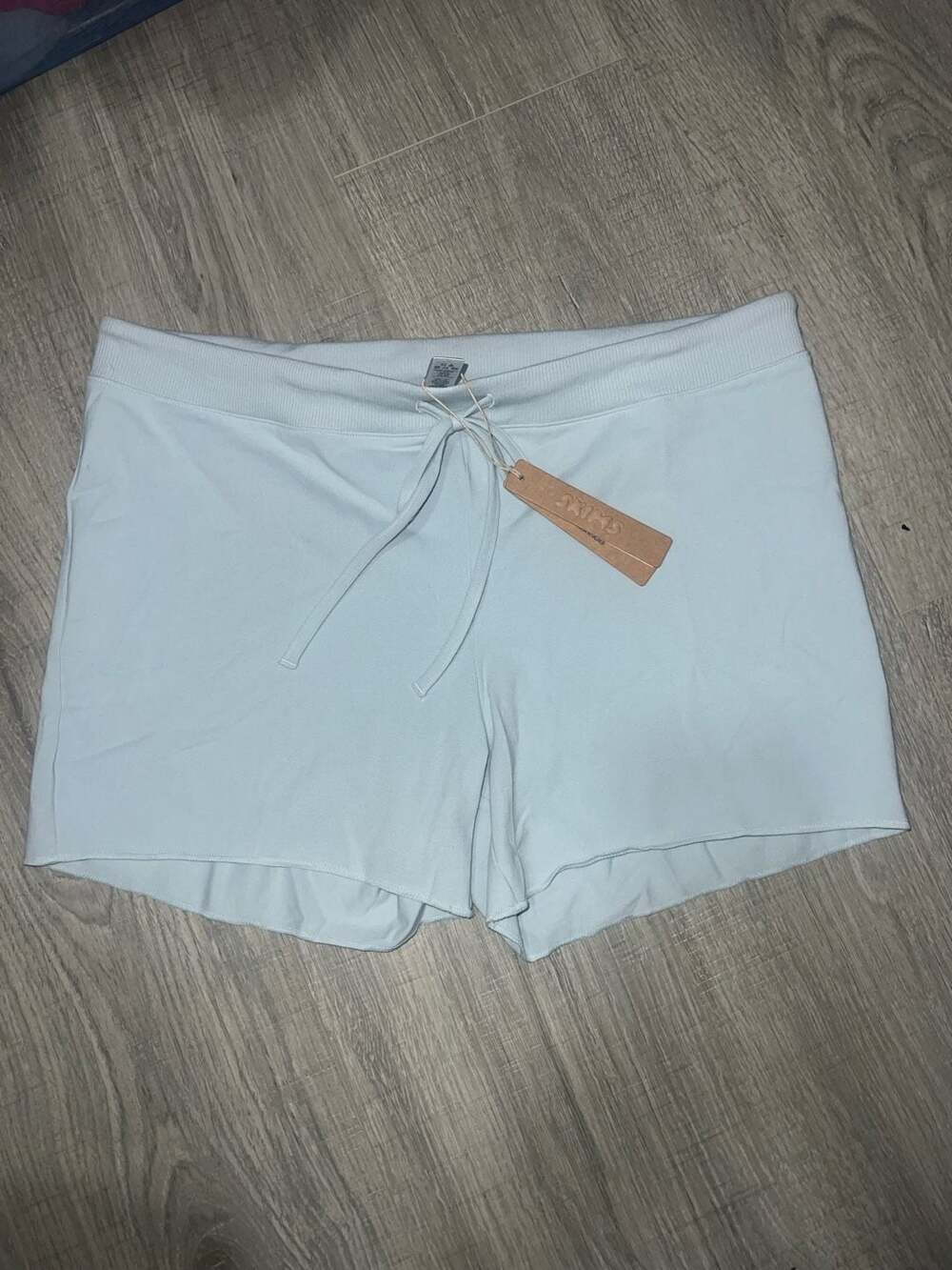 NWT SKIMS Cotton Jersey Short in Opal XL